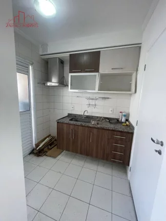 Imagem Apartamento reformado - 69m² - 2 Dorms - Condomínio Brink.