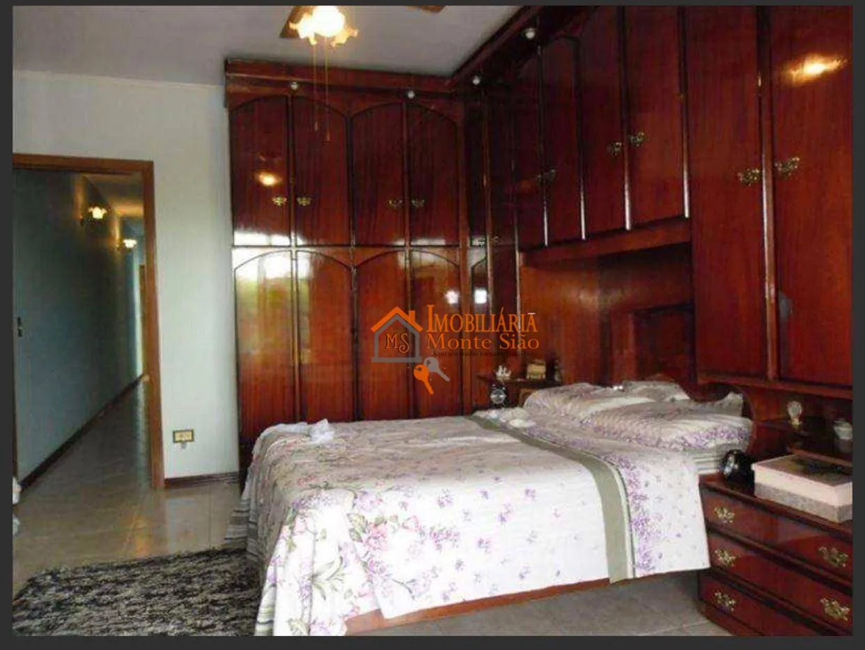 Imagem Sobrado com 3 dormitórios à venda, 250 m² por R$ 550.000,00 - Parque Uirapuru - Guarulhos/SP