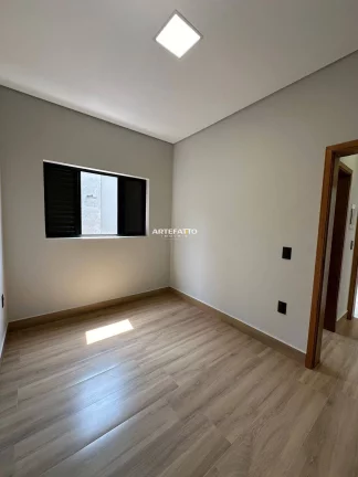 Imagem Casa com 2 quartos, 130m2, à venda em Franca, Jardim Alvorada