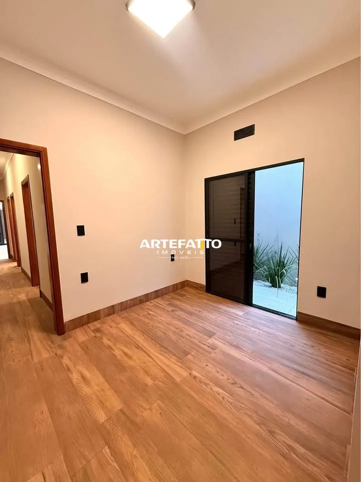 Imagem Casa com 3 dormitórios no bairro Parque Moema