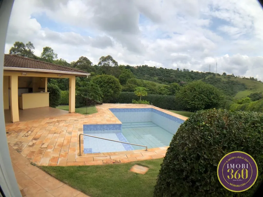Imagem Linda e espaçosa casa assobradada.