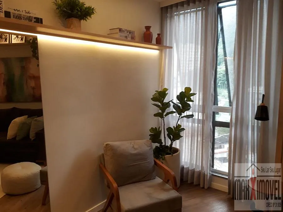 Imagem Apartamento 2 quartos à venda Zona Centro Retrofit