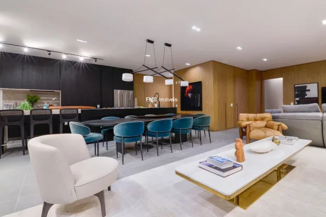 Imagem Apartamento à venda no Itaim Bibi com 3 suítes, 3 vagas, Lindenberg.