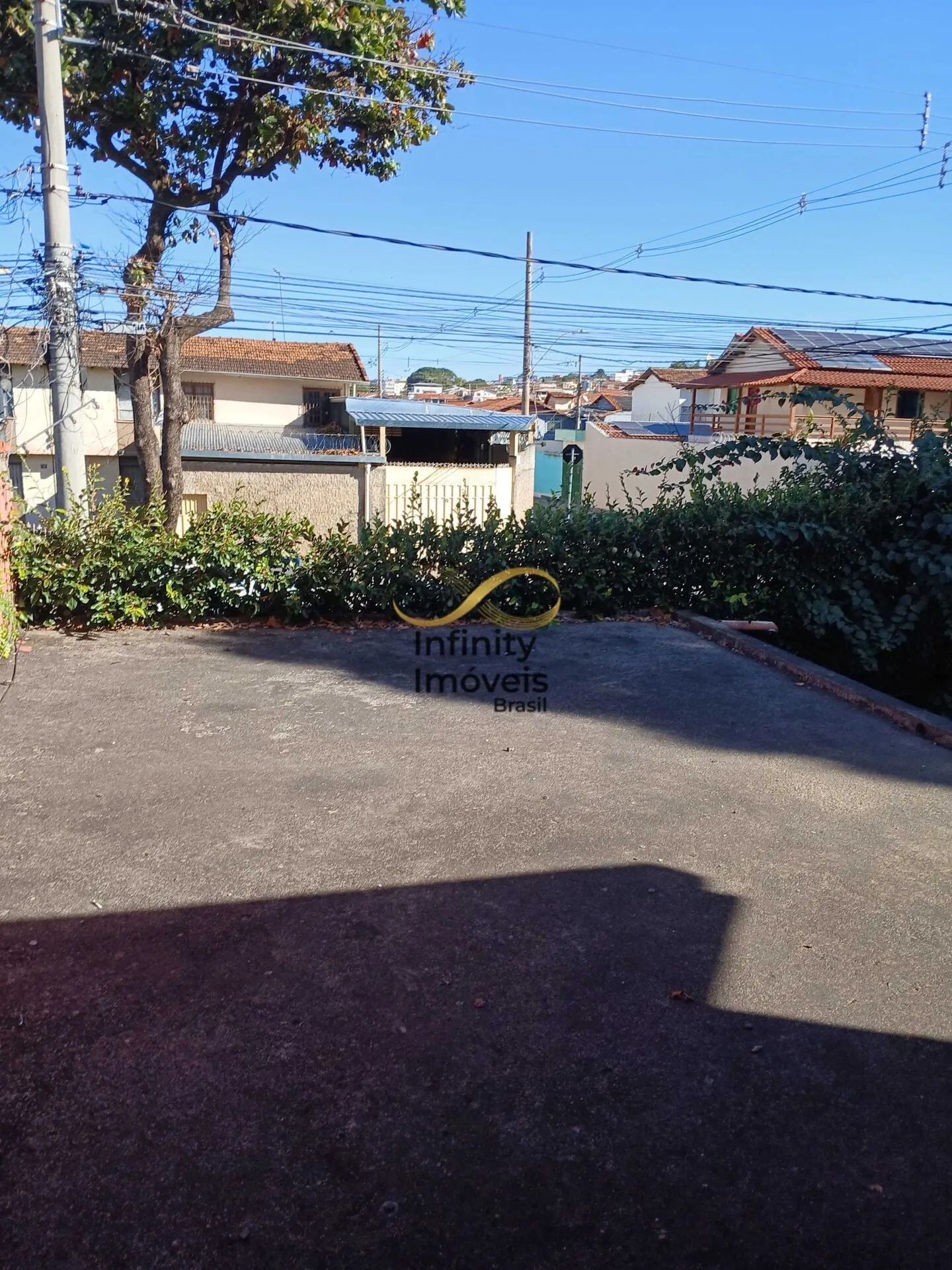 Imagem Casa à venda no bairro Serrano - Belo Horizonte/MG