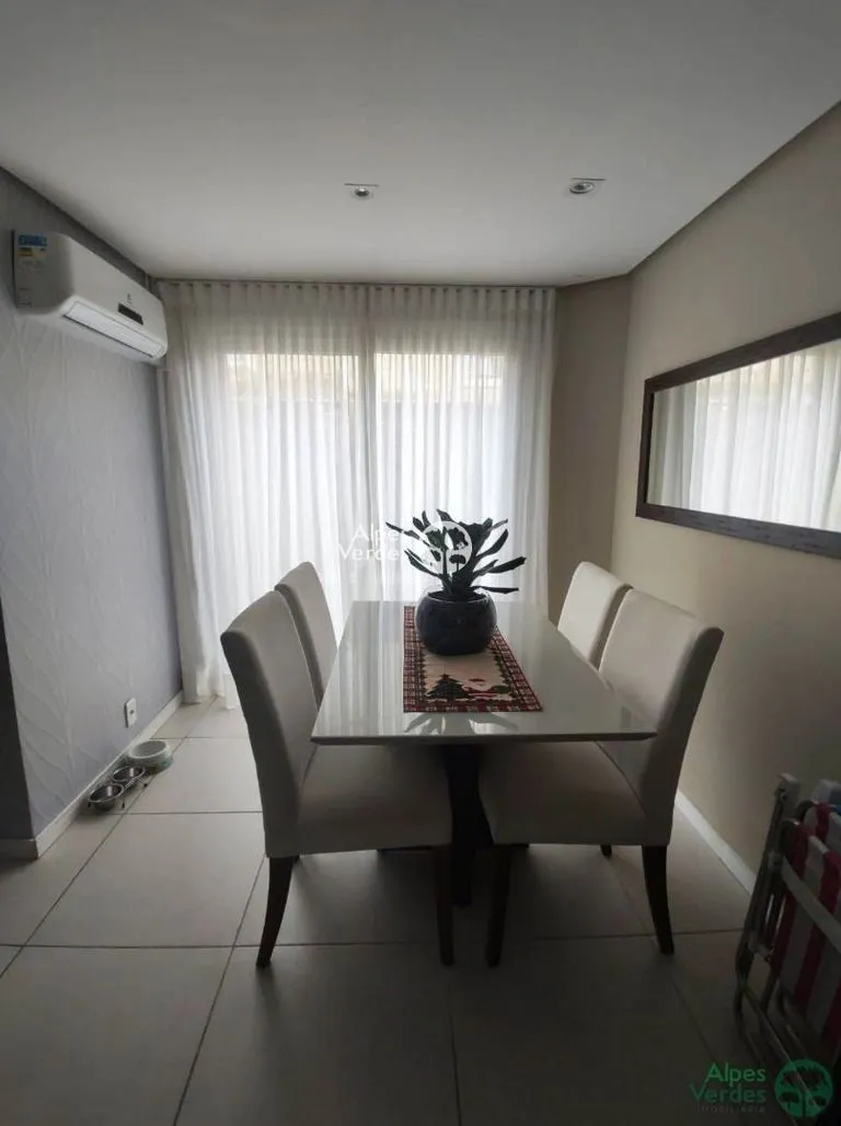 Imagem Vende-se Casa Geminada á 5 minutos da Catedral de Pedra