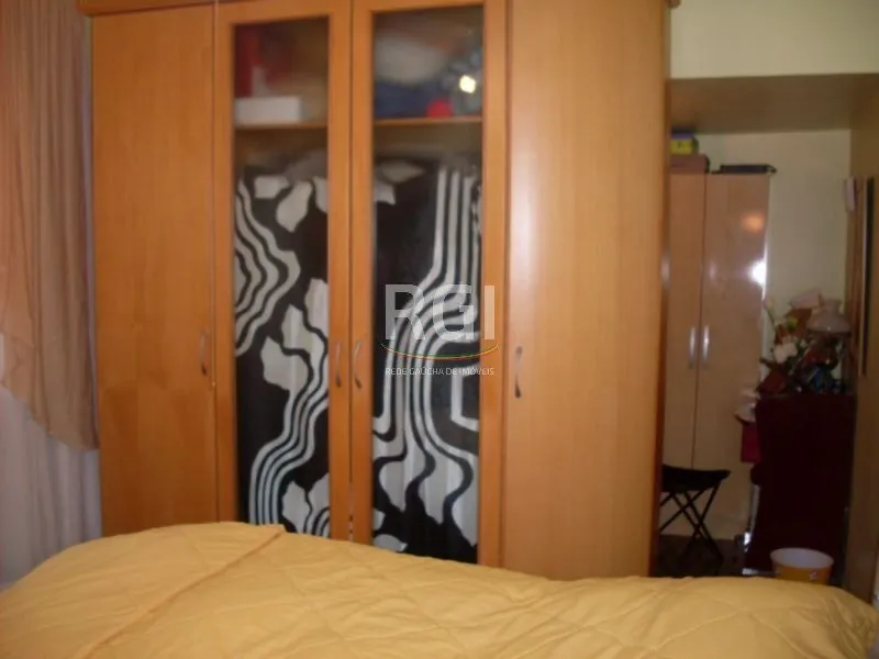 Imagem Casa para Venda - 200m², 4 dormitórios, sendo 1 suites, 4 vagas - Jardim Lindóia