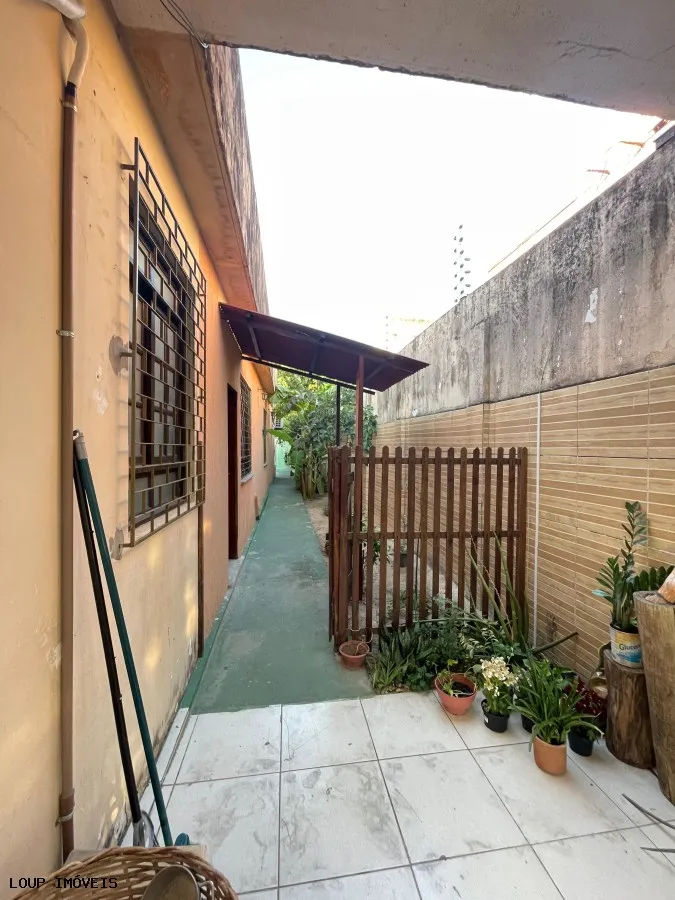 Imagem Casa para Venda em Fortaleza, Fátima, 5 dormitórios, 1 suíte, 2 banheiros, 3 vagas