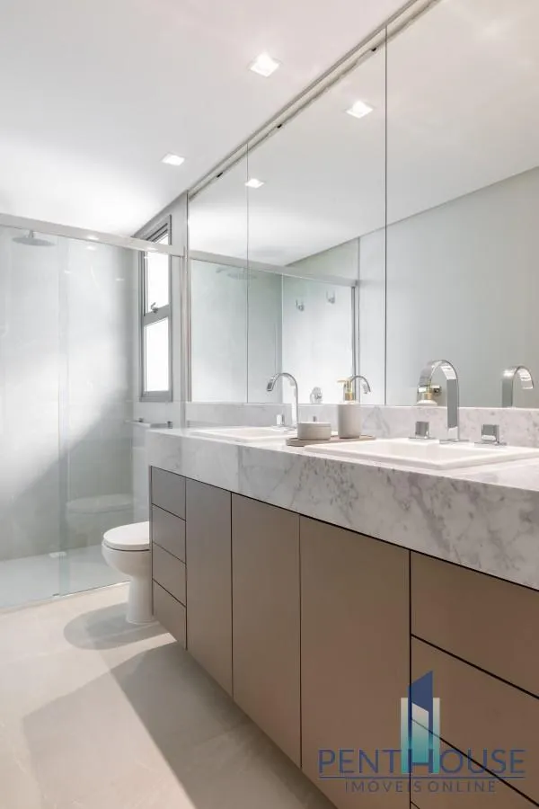 Imagem Apartamento Zona Central para Venda em Balneário Camboriú, CENTRO, 4 dormitórios, 3 suítes, 4 banheiros, 3 vagas