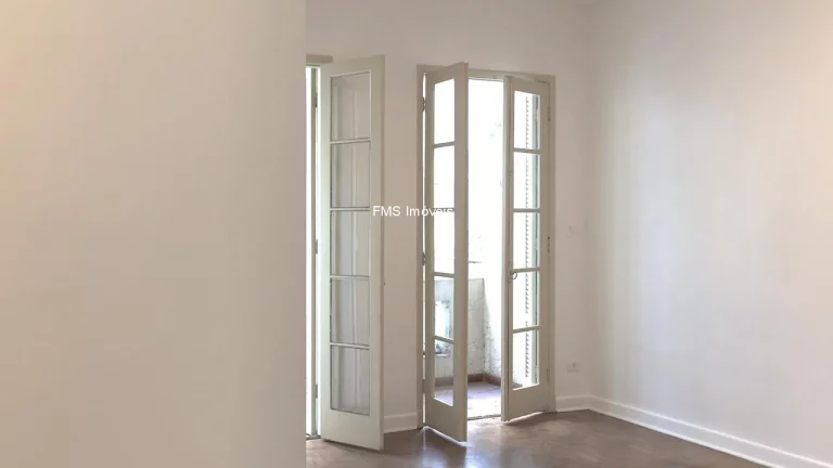 Imagem Apartamento à venda em Higienópolis, São Paulo-SP: 3 quartos, 2 banheiros, 1 vaga e 123m² de área!