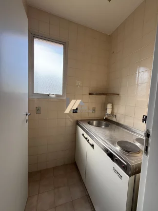Imagem Sala comercial à venda no Cambuí em Campinas, São Paulo.