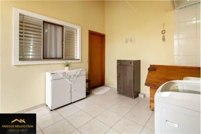 Imagem Casa à venda, com 3 Dormitórios ( 1 Suíte) com 2 Vagas de Garagem - Vila Ipojuca - São Paulo/SP