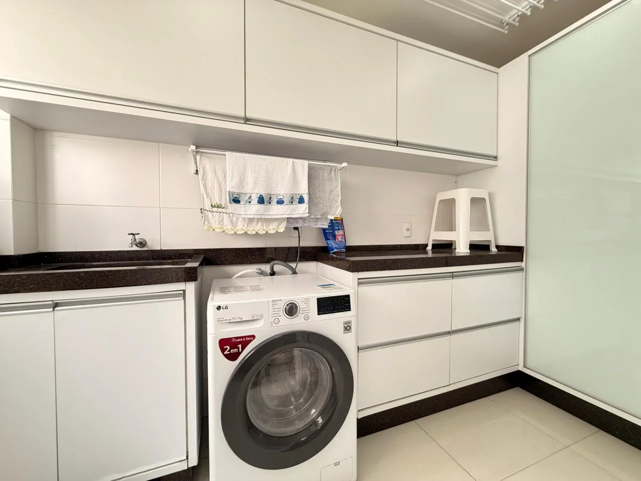 Imagem Apartamento com vista para o mar à venda com 197.7m2 por R$ 2.490.000,00