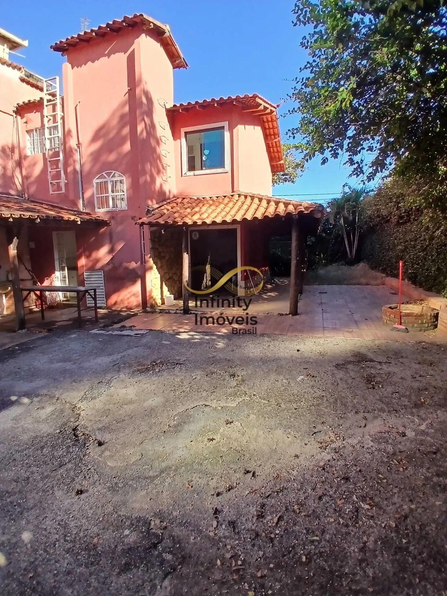 Foto do imóvel Casa à venda no bairro Serrano - Belo Horizonte/MG