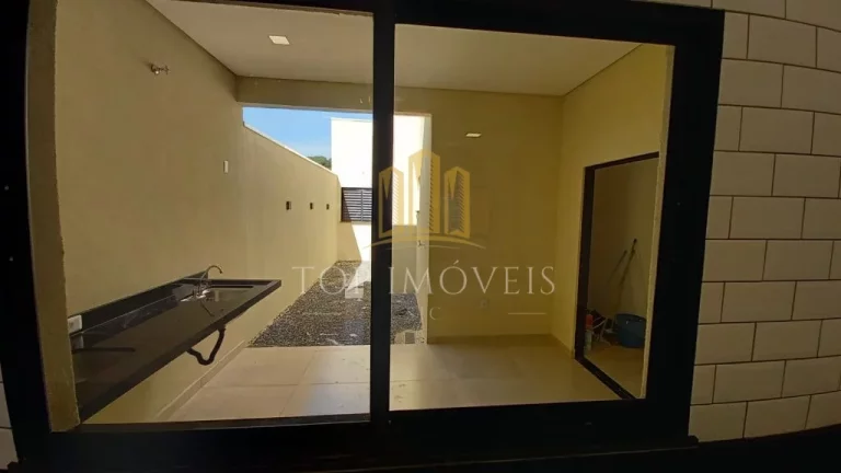 Imagem Maravilhosa casa três dormitorios nova no Jardim Amalia