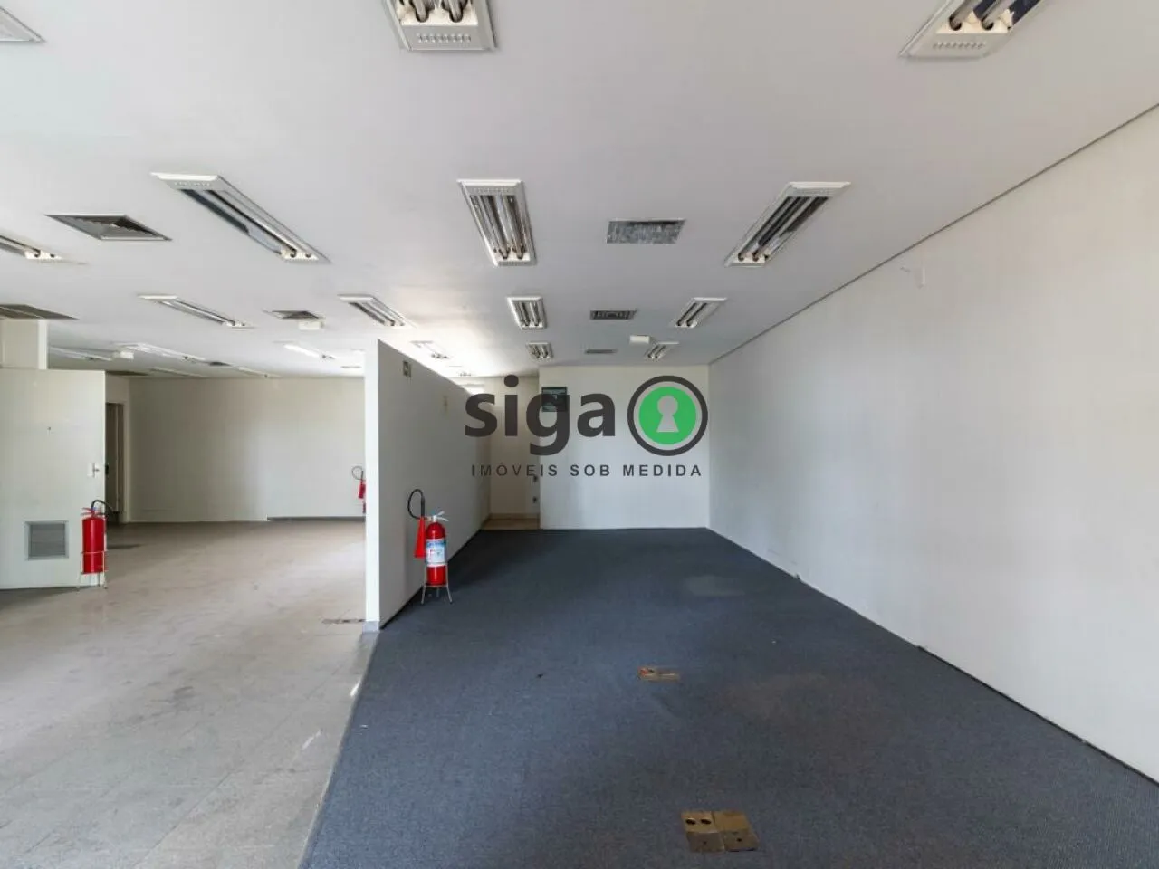 Imagem Loja no térreo com 180m², com 6 salas e 3 banheiros para Locação ou Venda em Alto de Pinheiros