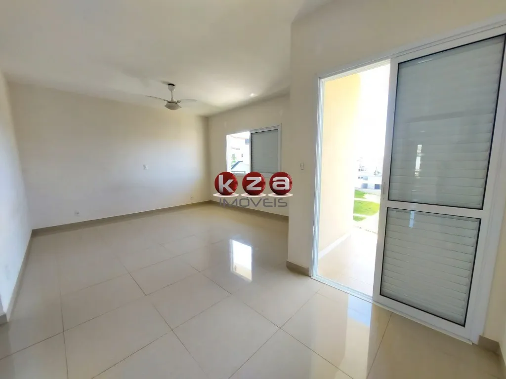 Imagem Venda ou aluguel. Condomínio em Valinhos-SP: Casa com 3 Suítes, 2 Salas e 220m² de Área Privativa!