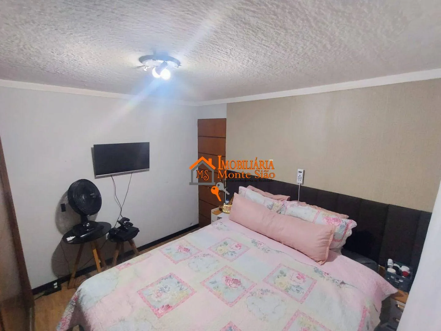 Imagem Apartamento com 2 dormitórios à venda, 47 m² por R$ 190.000,00 - Cidade Tupinambá - Guarulhos/SP