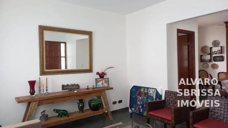 Imagem Casa Espaçosa com 3 Quartos, Suíte, Churrasqueira e Garagem para 4 Carros – Conforto e Praticidade para Sua Família!