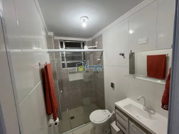 Imagem "Viva a experiência de morar pertinho da areia, em um apartamento aconchegante de 1 dormitório, porteira fechada, situado a poucos passos da praia, com uma vista lateral encantadora do mar que torna cada dia mais especial." Por apenas R$ 270.000,00. Agend