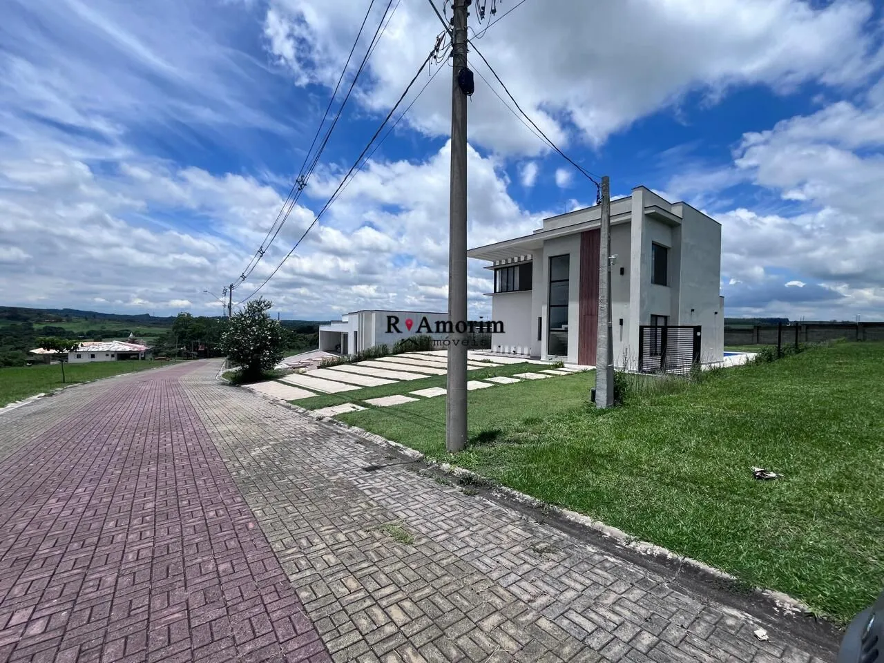 Imagem Terreno com 1.000 metros em Condominio em Itu
