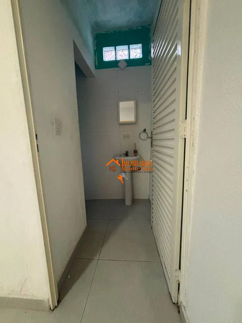 Imagem Casa com 1 dormitório para alugar, 30 m² por R$ 1.350,00/mês - Cidade Brasil - Guarulhos/SP