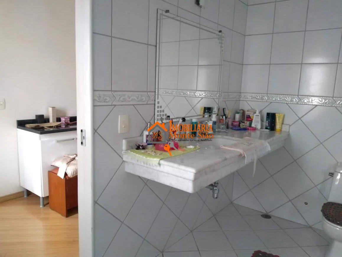 Imagem Sobrado com 3 dormitórios à venda, 305 m² por R$ 1.700.000,00 - Jardim Santa Clara - Guarulhos/SP