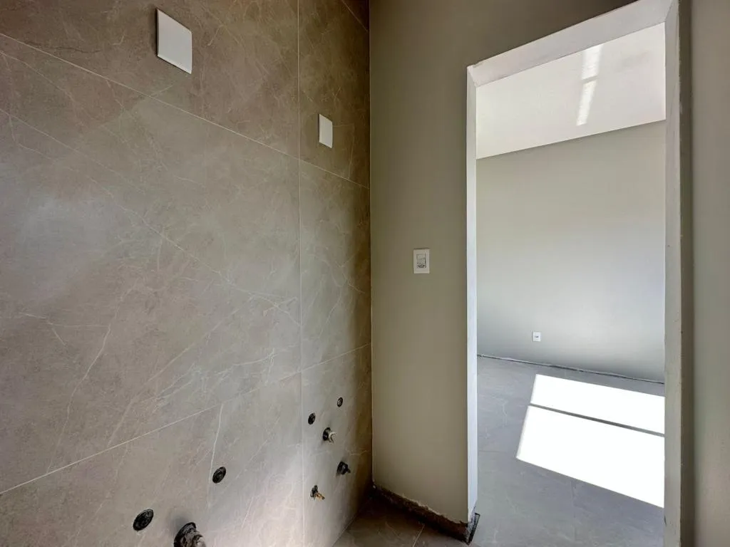 Imagem Casa em Condominio 4 Dormitórios - Bairro --