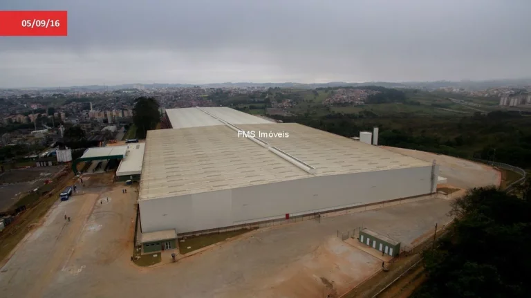 Imagem Galpão com 16.398 m2 em Mauá.