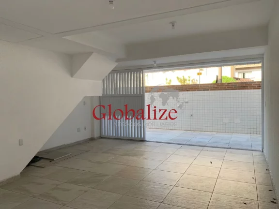 Imagem Casa com 2 súites e 2 vagas à venda no Bairro Campo Grande em Santos por 674.000,00.