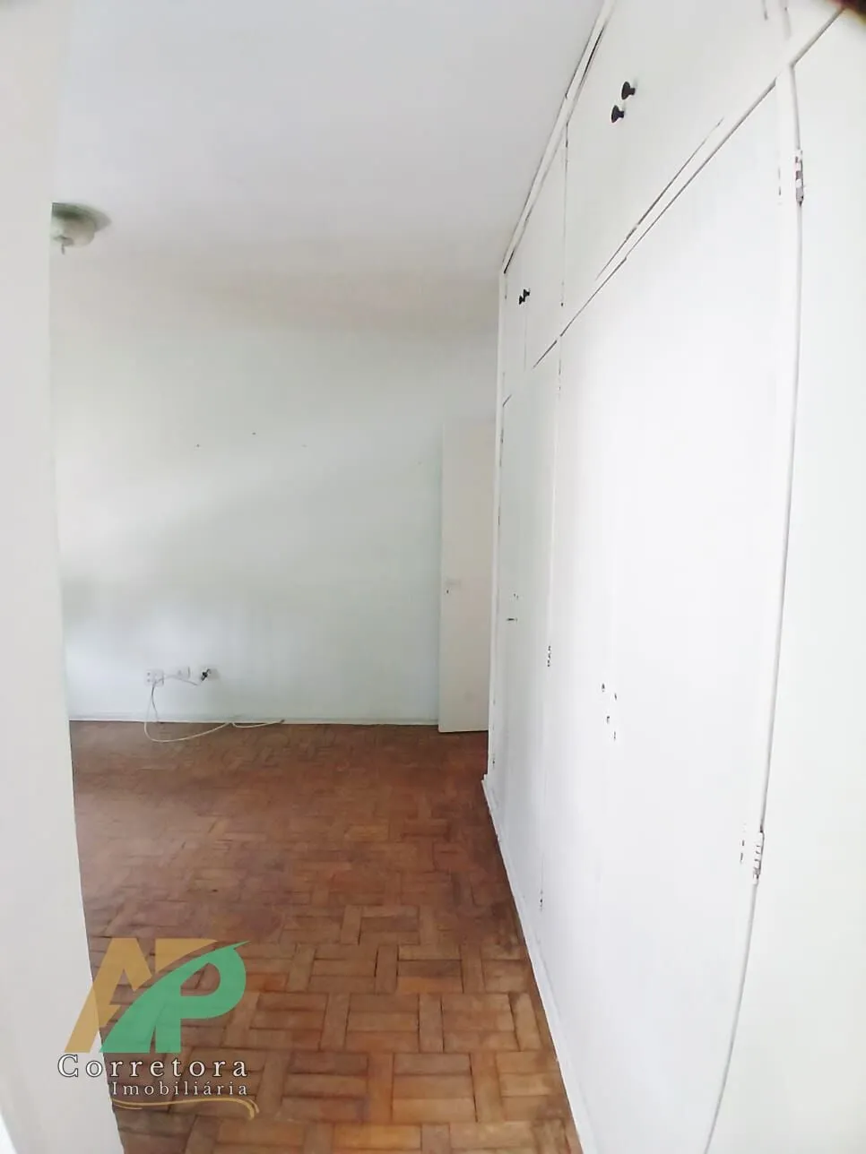 Foto do imóvel: Casa à Venda em Santo Amaro: 3 Dorms (1 Suíte) + Edícula | Oportunidade Única!