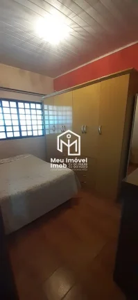 Imagem Casa Setor SHIS 4 Quartos 2 Vagas 230m² Quintal Luziânia
