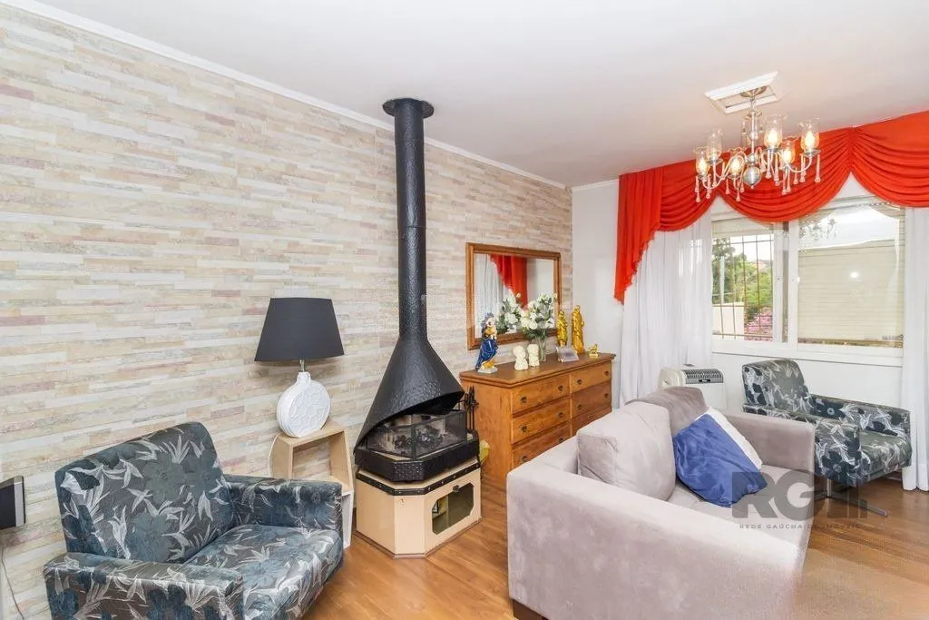 Imagem Casa 4 dormitórios no bairro Espírito Santo