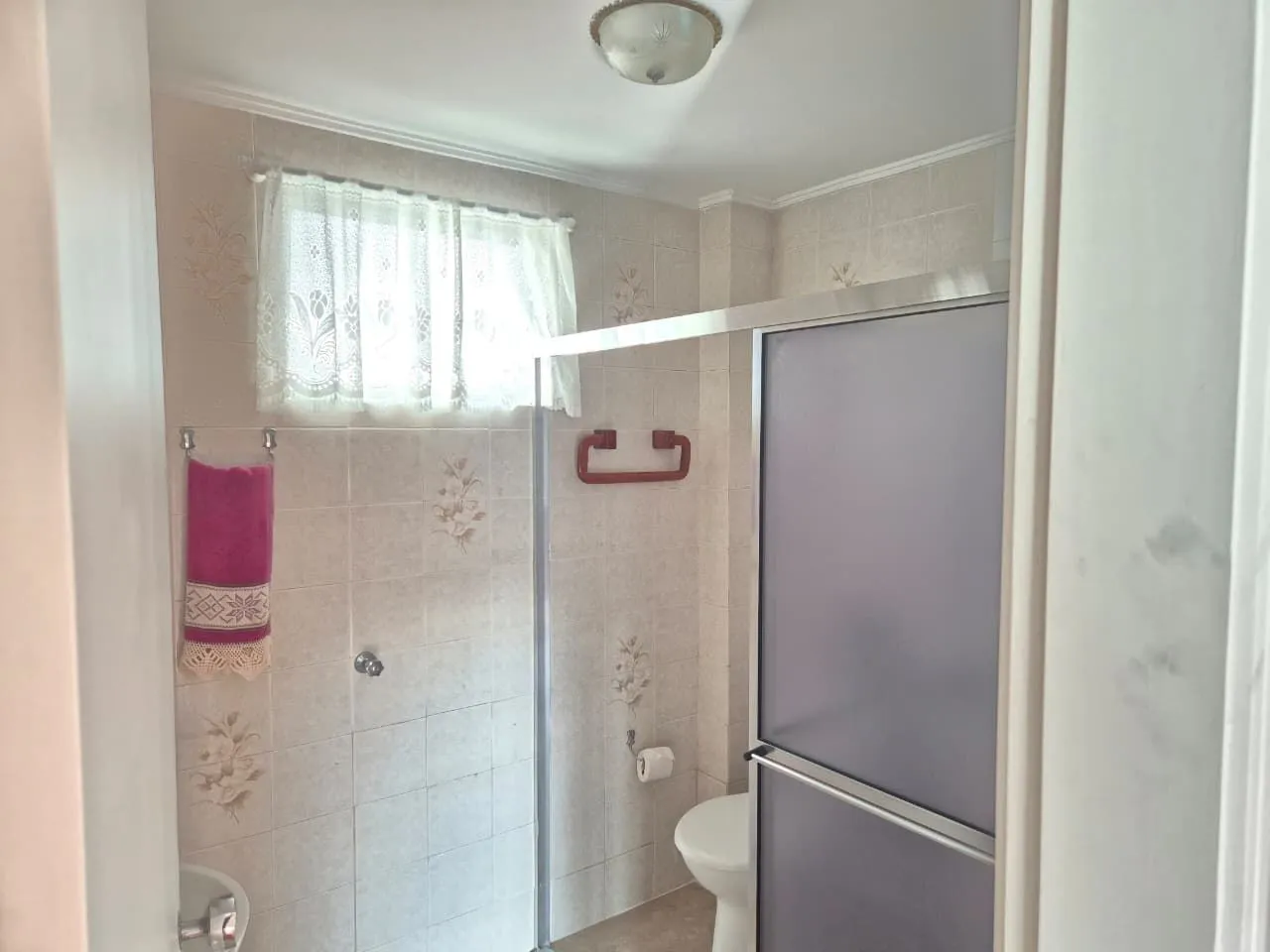 Imagem 3d com vaga e elevador