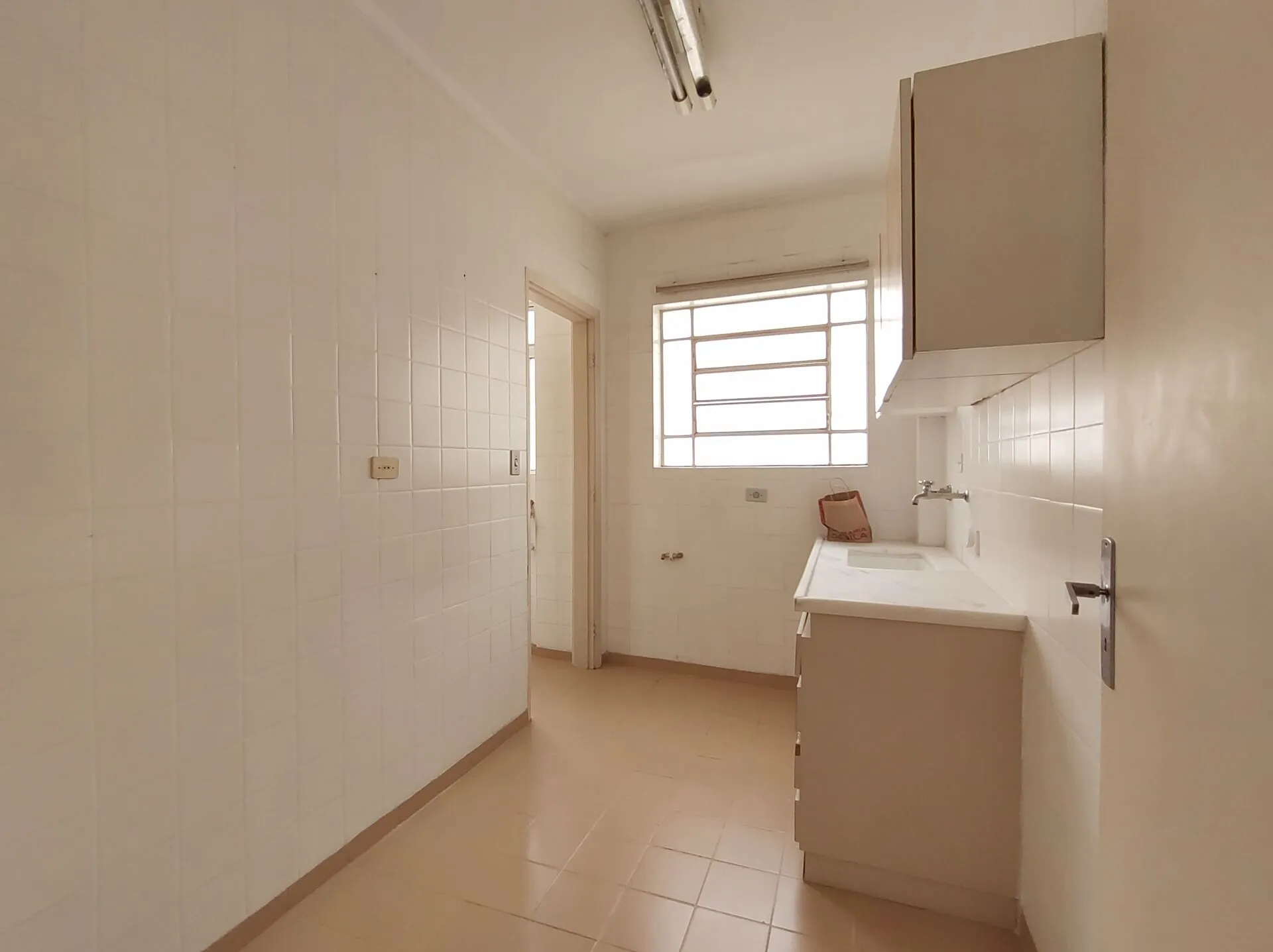 Imagem Apartamento em Perdizes, 69 m2, 2 Dormitórios 2 banheiros, área de serviço com quarto de serviço, 1 Vaga de Garagem. Próxima a futura Estação Metrô Perdizes.