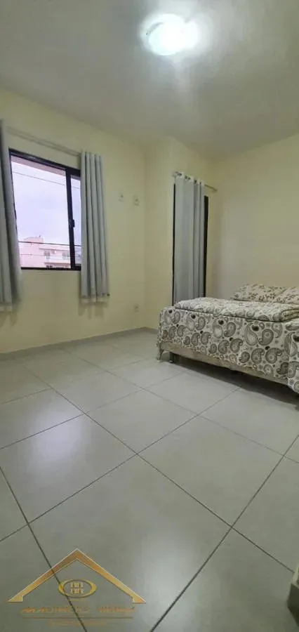 Imagem Casa em Condomínio para Venda em Cabo Frio / RJ no bairro Parque Burle