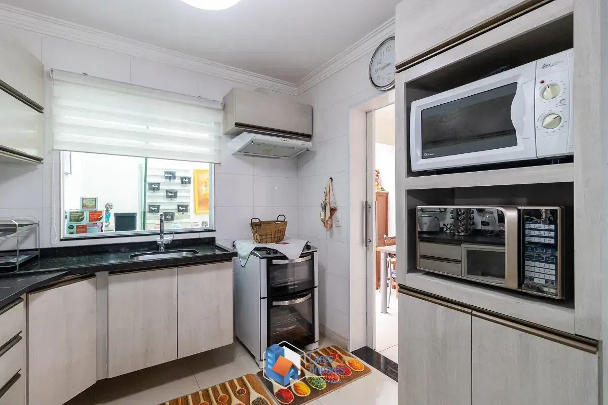 Imagem Casa no condomínio Residencial das Orquideas para venda com 3 quartos, sendo 1 suíte, 142m²