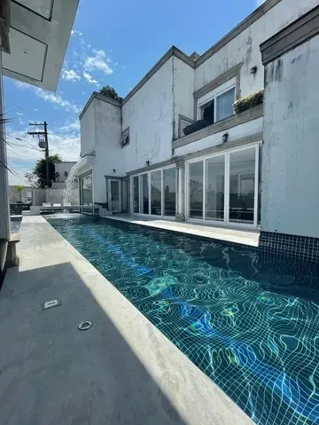 Imagem Elegância Excepcional: A Majestosa Mansão Resort de São Paulo