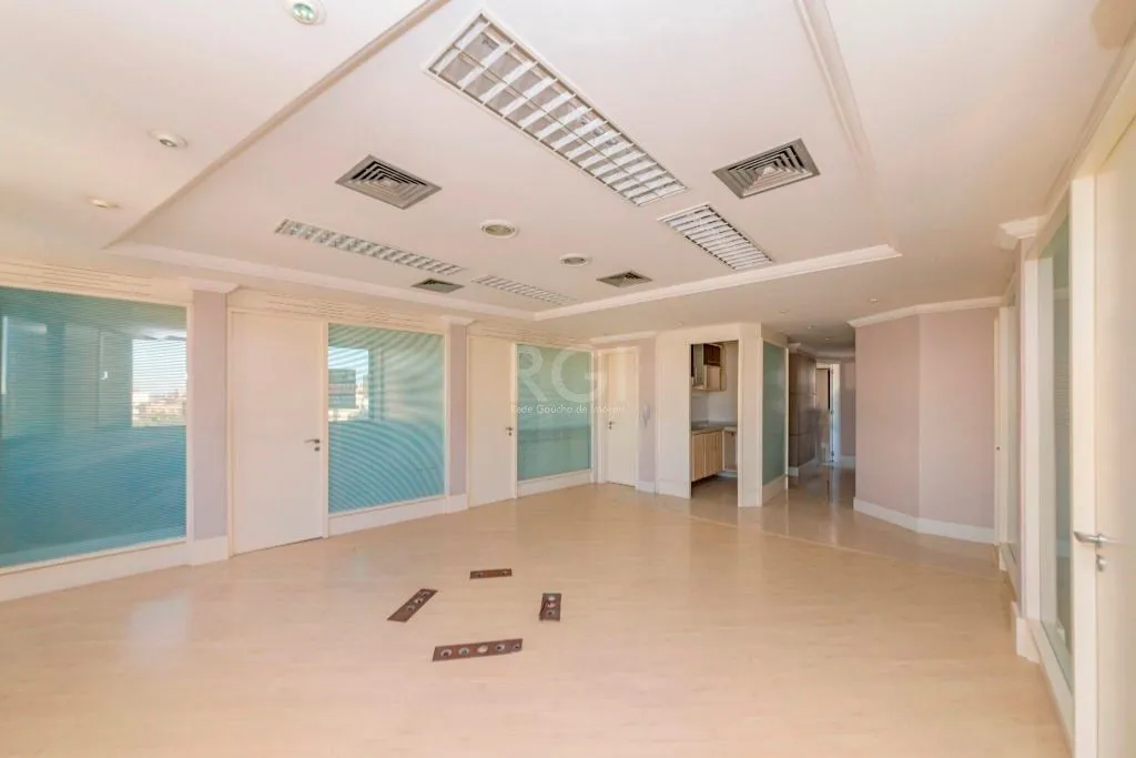 Imagem Conjunto Comercial de 129,57m2 nas Três Figueiras para comprar