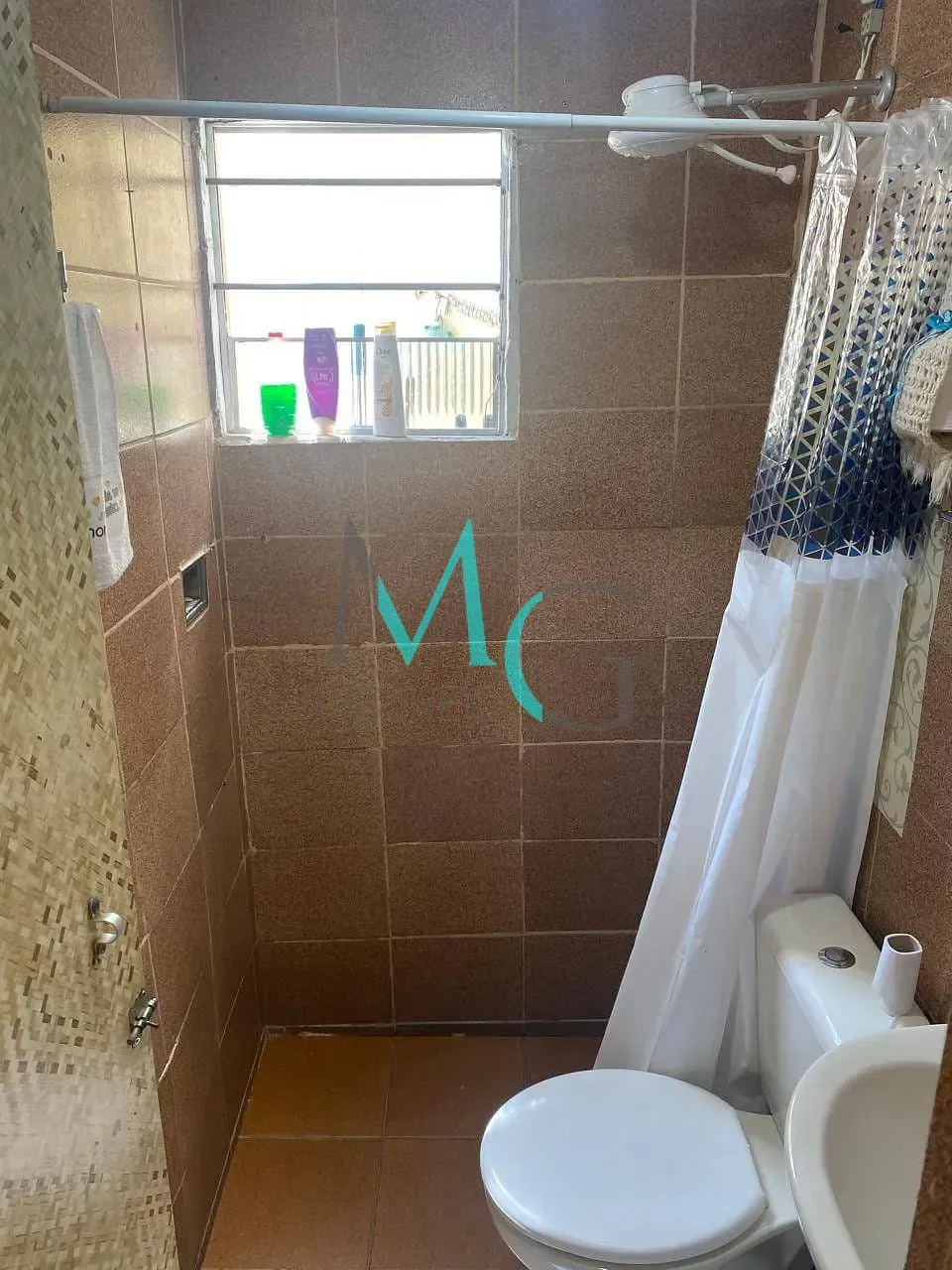 Imagem Excelente casa duplex à venda, em Paciência com 2quartos sendo suítes, rodeado pela natureza.