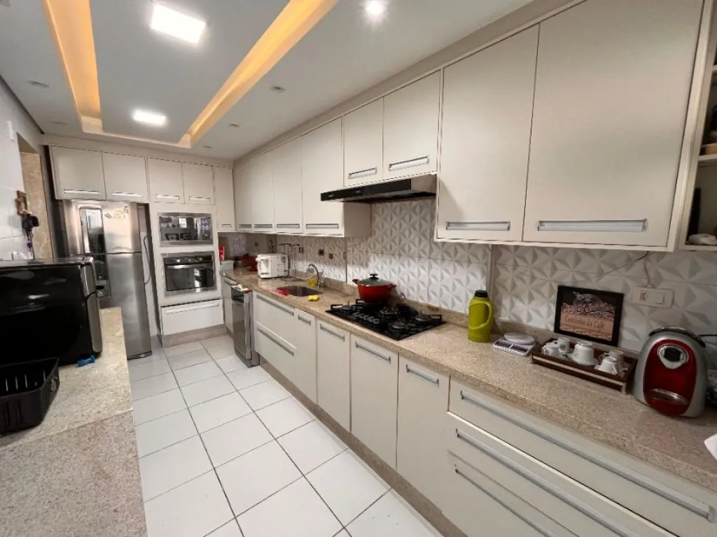 Imagem APARTAMENTO COM 162,00 m² - GUILHERMINA - PRAIA GRANDE SP