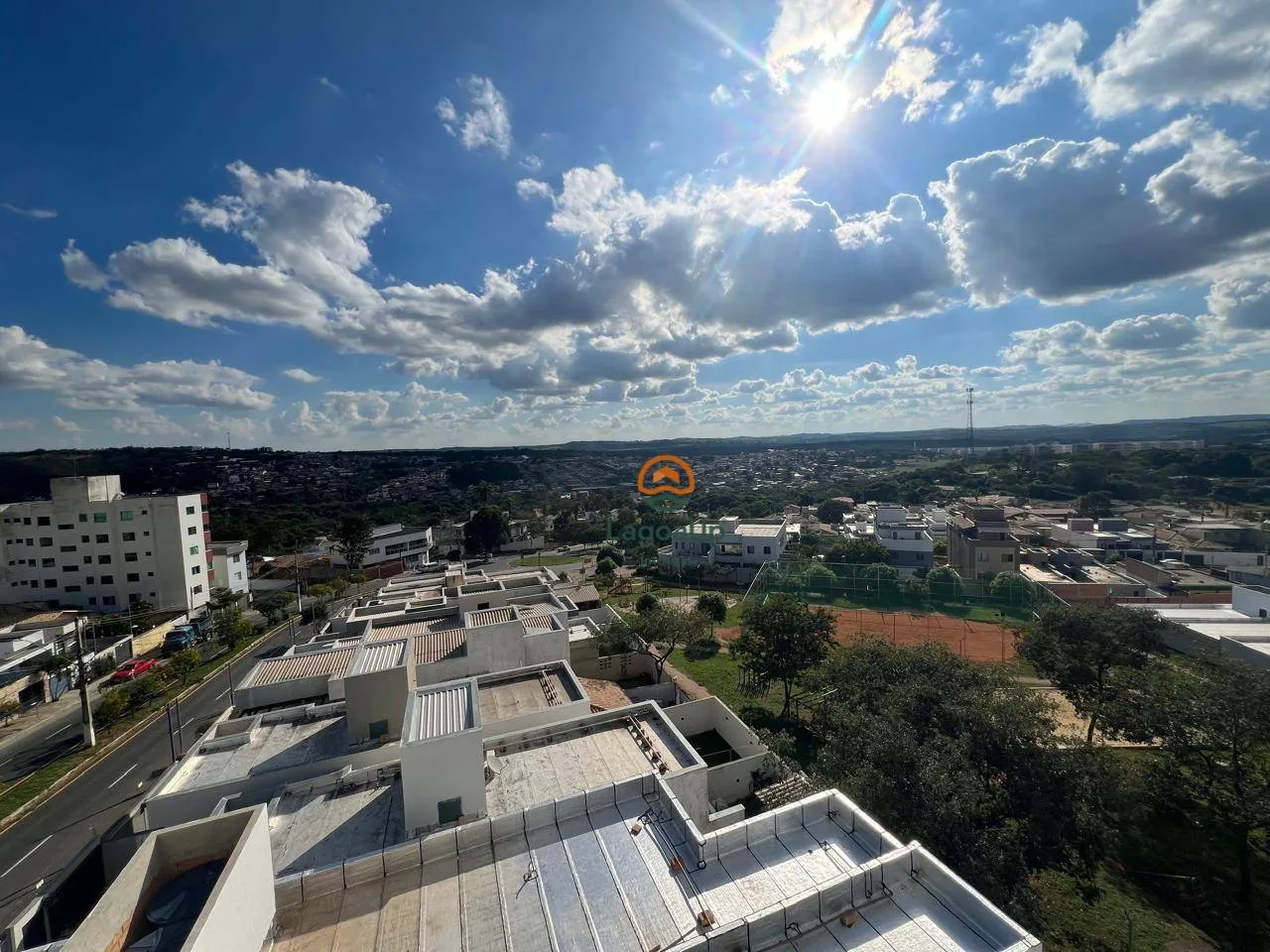 Imagem Apartamento com 2 dormitórios à venda, 77 m² por R$ 300.000,00 - Jardim Imperial - Lagoa Santa/MG