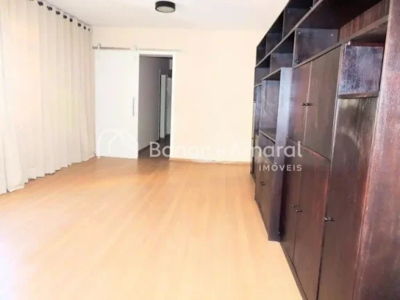 Imagem São 118 m² sendo sala para 2 ambientes amplos e estante, lavabo, cozinha ampla com gabinete e pia ...