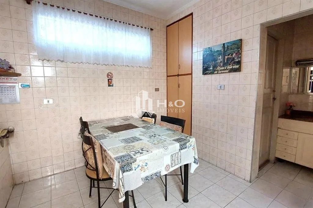 Imagem Oportunidade no Tatuapé: Casa Térrea com Suíte e Vaga Coberta - Localização Privilegiada