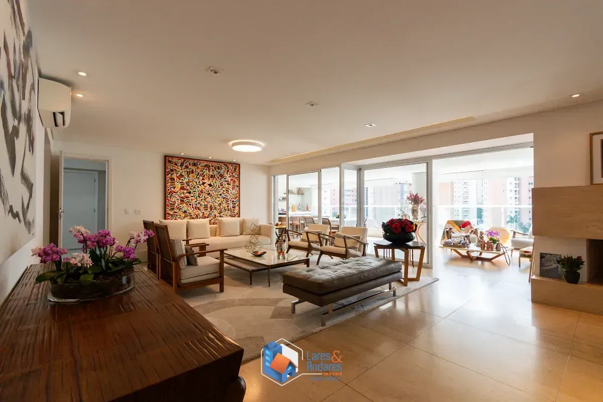 Foto do imóvel Apartamento para venda em Moema com 4 quartos, sendo 4 suítes, 335m² em Avenida Juriti