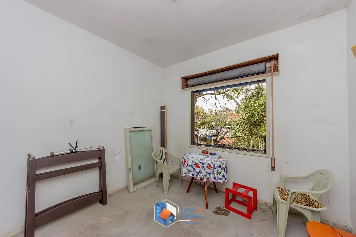 Imagem Sobrado para venda em Planalto Paulista com 3 quartos, sendo 1 suíte, 288m²