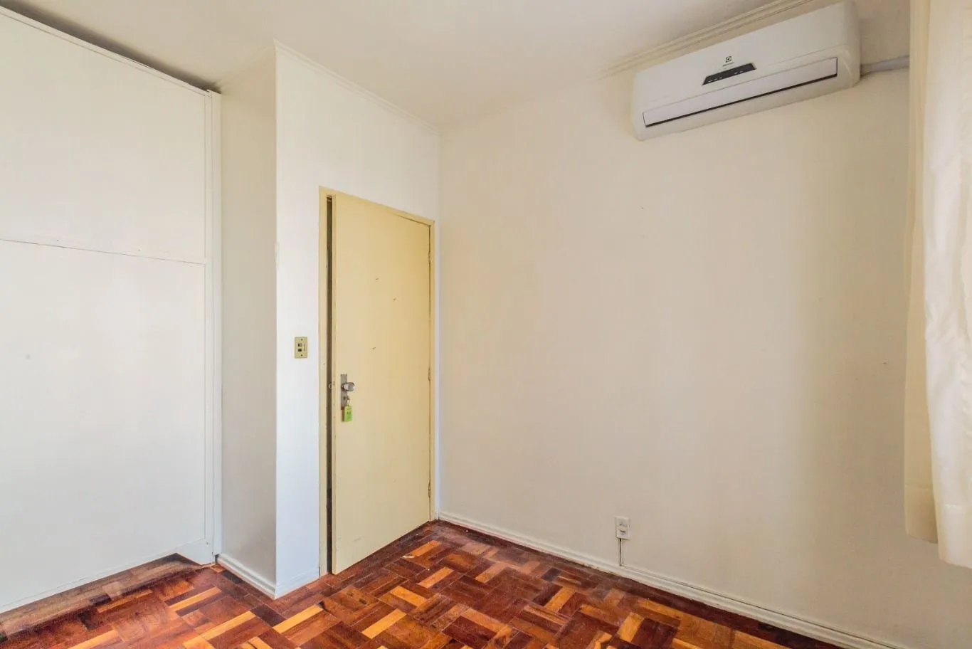Imagem Apartamento com 3 quartos e 124m² à venda em Petrópolis, Porto Alegre. Rua Coronel Corte Real, Petrópolis, Porto Alegre