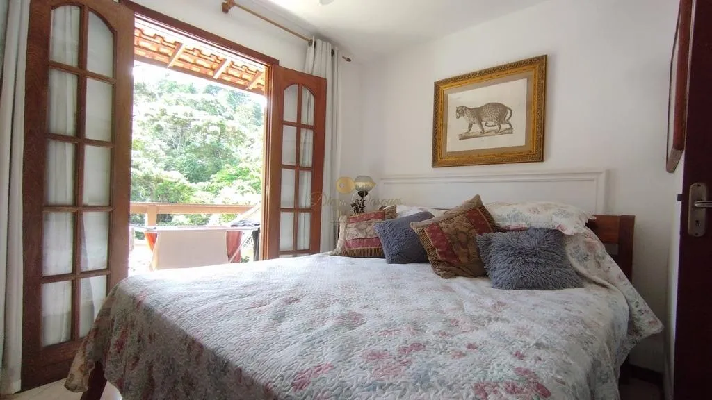 Imagem Casa em Condomínio para Venda em Teresópolis / RJ no bairro Panorama