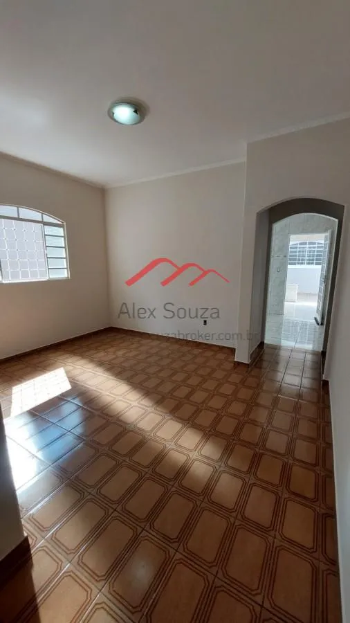 Imagem Casa para Venda em Hortolândia, Jardim Santa Izabel, 4 dormitórios, 1 suíte, 3 banheiros, 4 vagas