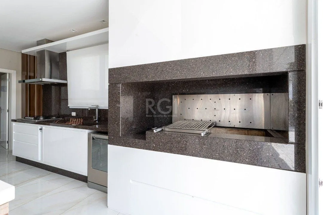 Imagem Casa Condominio para Venda - 519m², 4 dormitórios, sendo 4 suites, 2 vagas - Sans Souci
