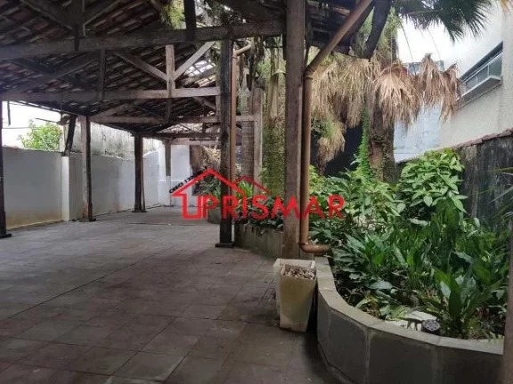 Imagem Vende Casa no Gonzaga, Santos - 500 mts